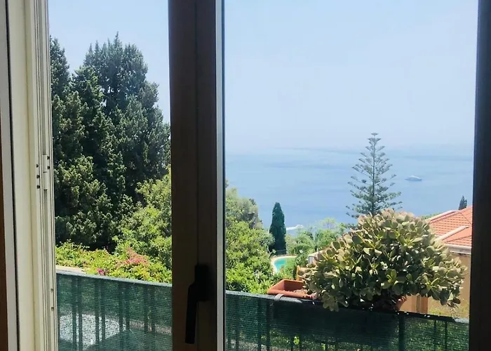Casa Muscolino Con Vista Mare E Su L'etna *