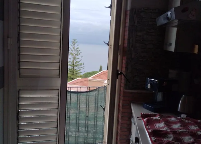 Casa Muscolino Con Vista Mare E Su L'etna Vakantiehuis